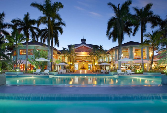 25 Best Caribbean Luxury Resorts (5 Star)
