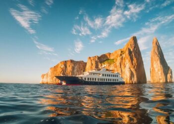 Abercrombie and Kent Antarctica Cruise: Learning Meets Luxury